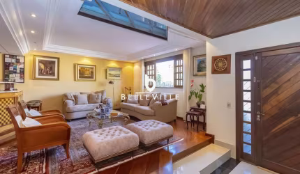 Casa no São Lourenço com  04 dormitórios, sendo 02 suítes e 04 vagas | R$ 1.680.