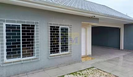 Casa Semi Mobiliada com 3 dormitórios ( sendo 1 suíte com closet e hidro) no Pin