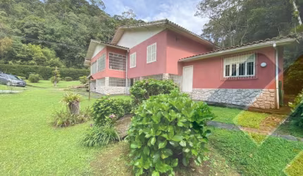 Casa com 3 quartos à venda no Mury, Nova Friburgo , 180 m2 por R$ 1.200.000
