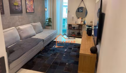 Sobrado com 3 dormitórios à venda, 140 m² por R$ 650.000,00 - Vila Carmosina - São Paulo/SP