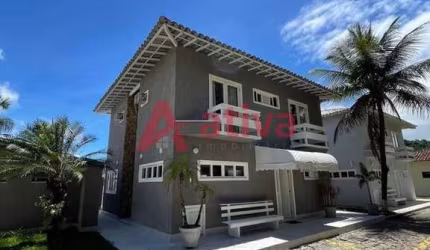 Casa duplex a venda em Angra dos Reis