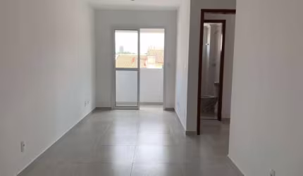 Apartamento novo de 2 dorms com suíte e 02 W.Cs! Em Santo André.