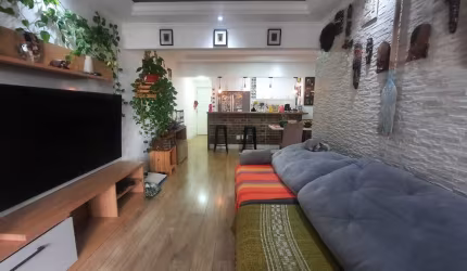 Apartamento na Chacara Inglesa com 3 quartos e 2 vagas.