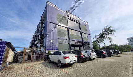 Loja para alugar, 75.00 m2 por R$2100.00  - Saguacu - Joinville/SC