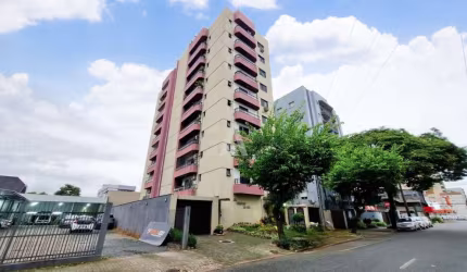 Apartamento com 2 dormitórios,1 suíte com closet, sala de estar e jantar, cozinha, sacada com churrasqueira, 2 banheiros sociais