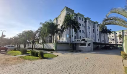Apartamento semimobiliado,02 quartos, sala de estar e jantar, cozinha com armários sob medida, área de serviço e banheiro social