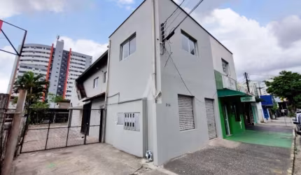 Imóvel comercial na Rua Abdon Batista em Joinville