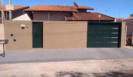Casa com 2 dormitórios à venda, 144 m² por R$ 380.000,00 - Jardim Universitário - Barretos/SP