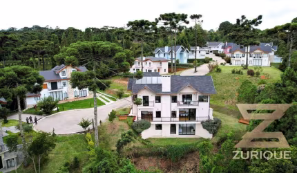 Casa - Vista para Pedra do Baú - Campos do Jordão/SP.