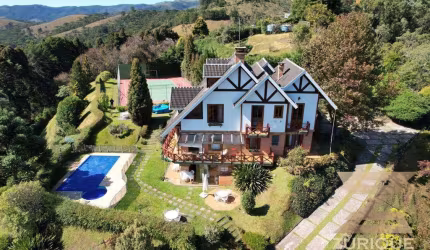 Casa com 5 dormitórios à venda, 800 m² por R$ 4.800.000,00 - Horto Florestal - Campos do Jordão/SP