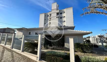 MC_ CASA COM 3 QUARTOS, 2 SUITES À VENDA. 525 M² codigo: 59725