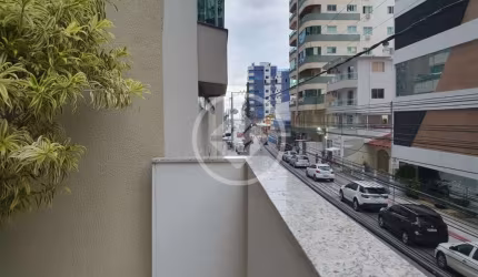 Apartamento Exclusivo na Meia Praia codigo: 88543