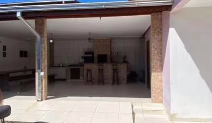 Casa térrea 3 quartos + casa 2 quartos aos fundos