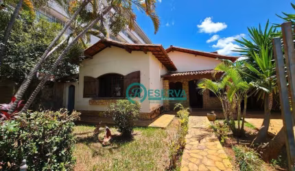 Casa em Lagoa Santa, com 4 dormitórios, 200 m² - venda por R$ 690.000 ou aluguel por R$ 4.990/mês - Centro - Lagoa Santa/MG