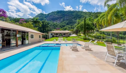Casa 9 quartos em Itaipava, Petrópolis.