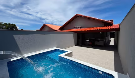 Casa para Venda no bairro Balneário Nova Itanhaém, localizado na cidade de Itanhaém / SP.