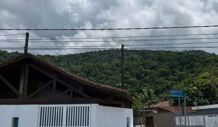 Casa para Venda no bairro Cidade da Criança, localizado na cidade de Praia Grande / SP.