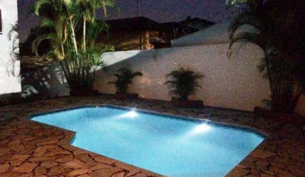 Casa com 3 dormitórios à venda, 188 m² por R$ 1.100.000,00 - Granja Viana - Cotia/SP