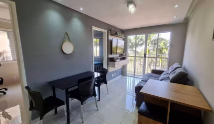 Apartamento de 2 dormitórios na Granja Viana km 23 próximo ao Shopping.
