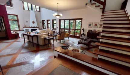 Casa à venda com 5 suítes- 572 m² por R$ 2.600.000 ou aluguel por R$ 17.000 - Forest Hills /SP