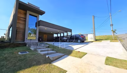 Casa em condomínio na Granja Viana!!!Térrea!!!