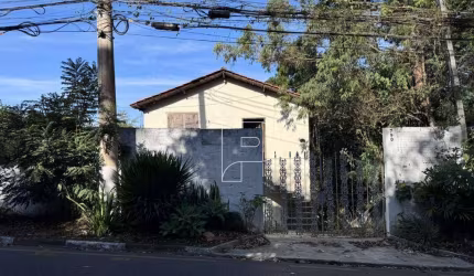 Casa com 3 dormitórios à venda, 200 m² por R$ 900.000,00 - Granja Viana - Cotia/SP