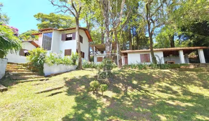 Casa na Granja Viana!