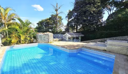 Casa em condomínio na Granja Viana!!!