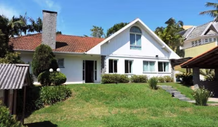 Casa com 3 dormitórios à venda, 400 m² por R$ 1.780.000,00 - Granja Viana - Fazendinha - Km 23 - Carapicuíba/SP