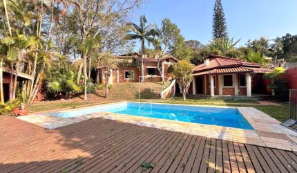 Casa na Granja Viana!!!