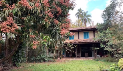 Casa com 4 dormitórios à venda, 400 m² por R$ 2.500.000,00 - Granja Viana - Carapicuíba/SP