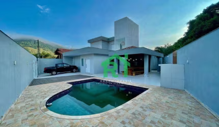 Casa Reformada 3 Dormitórios,(2 suítes) 4 vagas, Piscina, Espaço gourmet -Jardim Guaiuba - Guarujá/SP