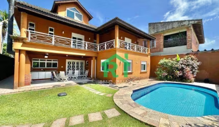 Casa beira mar, 6 dormitórios (6 suítes), 4 vagas, lazer, Pernambuco, Guarujá/SP.