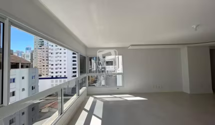 Apartamento 3 suÍtes quadra mar a venda em balneÁrio camboriÚ , Centro, Balneário Camboriú - SC