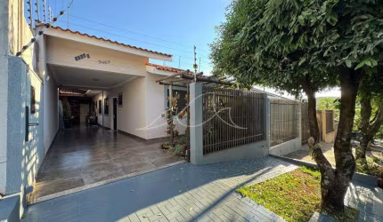 Casa à venda em Maringá, Parque Residencial Tuiuti, com 3 quartos, com 99 m² de construção