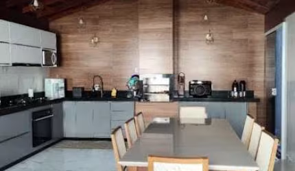Casa térrea com 3 dormitórios à venda, 180 m² por R$ 950.000 - Loteamento Villa Branca - Jacareí/SP