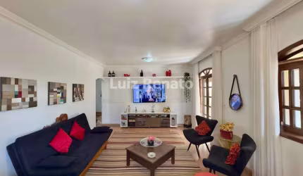 Casa à venda no bairro Fernão Dias