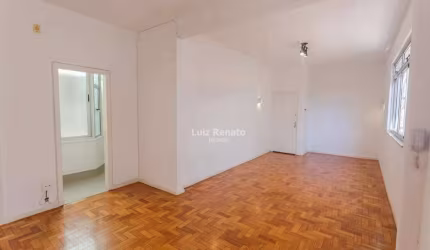 Apartamento á venda no Bairro Serra