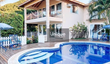 Casa com 7 dormitórios à venda, 450 m² por R$ 3.500.000,00 - Ferradura - Armação dos Búzios/RJ