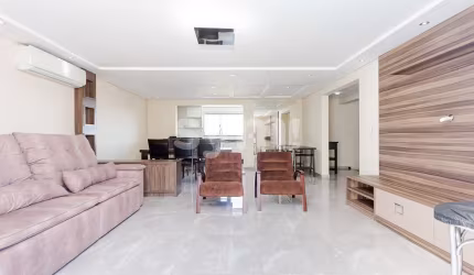Casa em condomínio fechado com 4 quartos para alugar na Rua Hermenegildo Luca, 101, Santa Felicidade, Curitiba por R$ 11.000