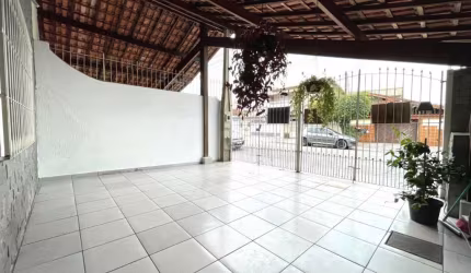 Casa na Tupi à venda
