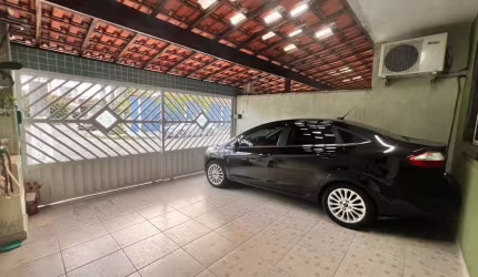 Sobrado com 3 dormitórios à venda, 121 m² - Maracanã - Praia Grande/SP