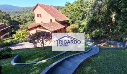 Linda casa para morar na tranquilidade