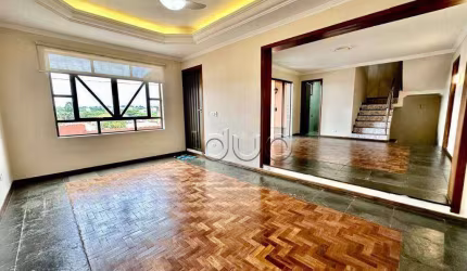 Casa com 3 dormitórios à venda, 198 m² por R$ 520.000,00 - Vila Rezende - Piracicaba/SP
