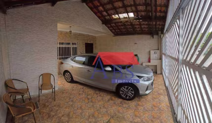 Casa com 3 dormitórios à venda, 114 m² por R$ 480.000 - Maracanã - Praia Grande/SP