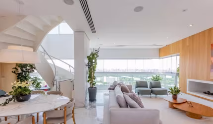 Duplex para venda com 4 quartos, sendo 3 suítes, 350m²