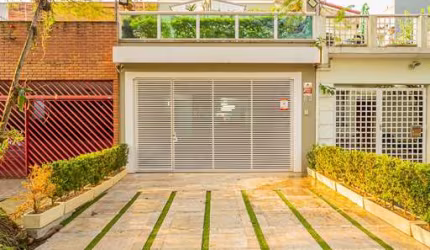 Sobrado para venda com 5 quartos, 231m²