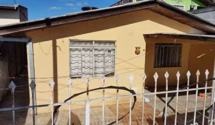 Casa com 2 quartos à venda na Rua Reinaldo Issberner, 130, Cajuru, Curitiba, 60 m2 por R$ 450.000