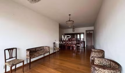Apartamento com 3 dormitórios à venda, 137 m² por R$ 650.000 - Centro - Jaboticabal/SP