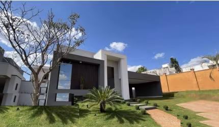 Casa - Em condomínio, para Venda em Uberlândia/MG